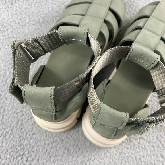 UGG Ashton Strappy chunky Sandals Womens‎ 8 - Picture 12 of 15